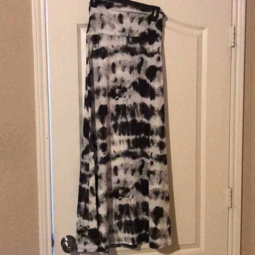 Black and White Skirt